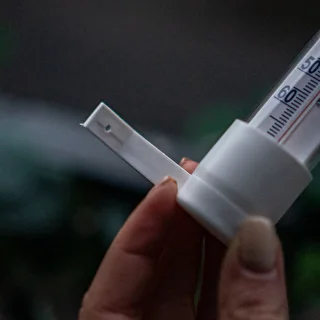 Vit utomhustermometer (-50°C till +50°C) 18cm – photo 6