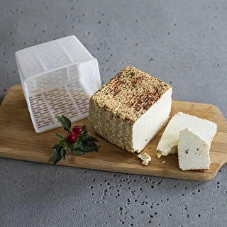 Kvadratisk ostform 11 x 11 x 8,5 cm för 500 g – photo 3