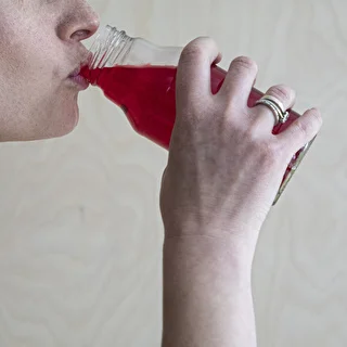 TO-flaska för juice 330 ml med lock fi 43 - 6 st. – photo 7