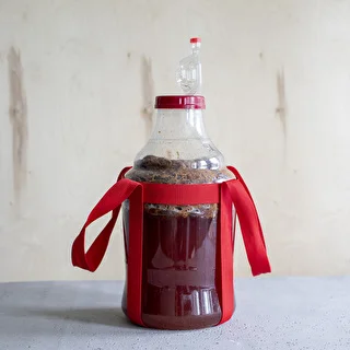 Lätt, okrossbart vinkärl med bärremmar, 10 L – photo 15