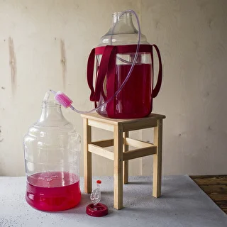 Lätt, okrossbart vinkärl med bärremmar, 20 L – photo 20