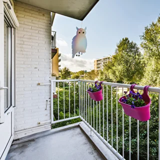 Reflekterande hängsmycke som skrämmer bort fåglar - uggla med klockor – photo 11