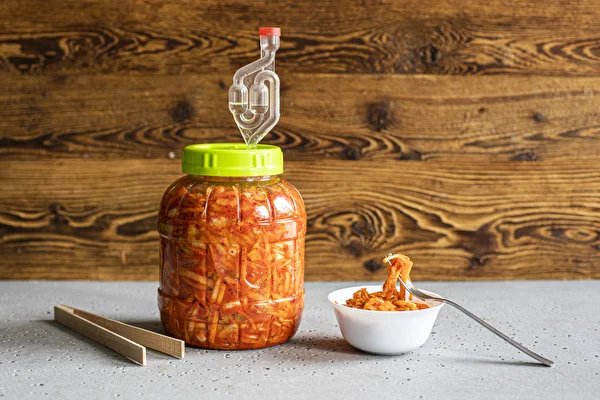 Kryddstark kimchi med äpple