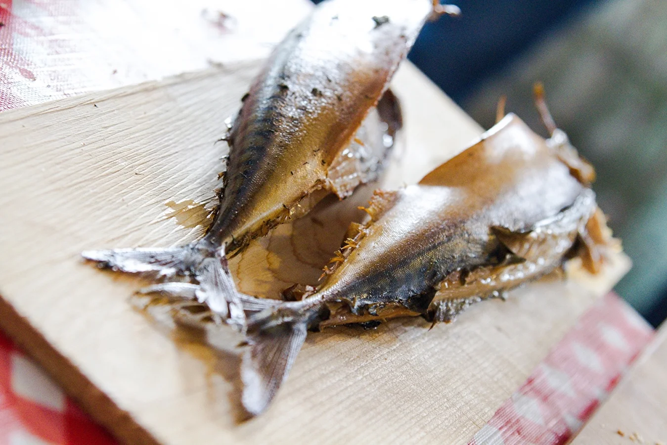 Hemlagad rökt makrill i habanerolag