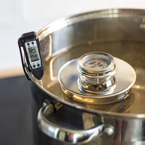 Elektronisk kökstermometer (-50°C till +300°C) med fodral, svart - 3