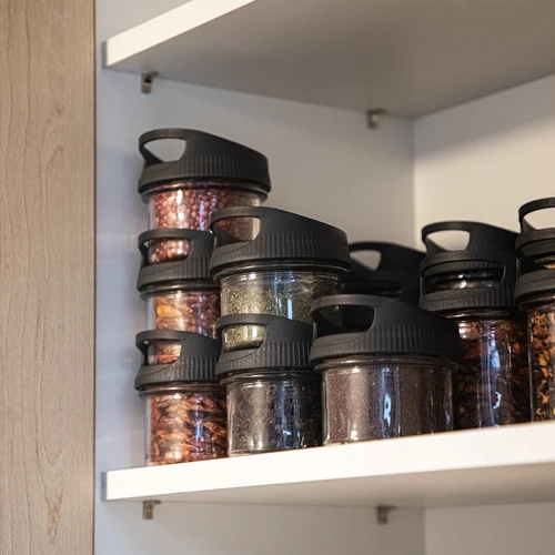 Glasbehållare 235 ml, med lock för upphängning - 7