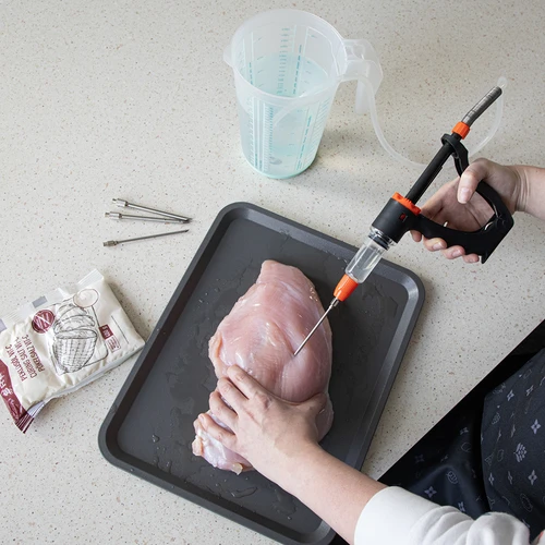 Halvautomatisk charkuterispruta med nålset och slang - 13