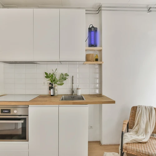 Insektslampa Manhattan UVA 6 W, svart - 12