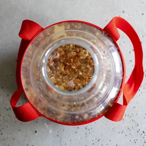 Lätt, okrossbart vinkärl med bärremmar, 10 L - 18