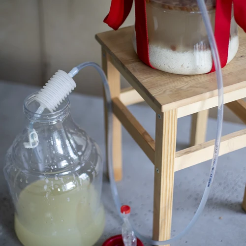 Lätt, okrossbart vinkärl med bärremmar, 10 L - 12