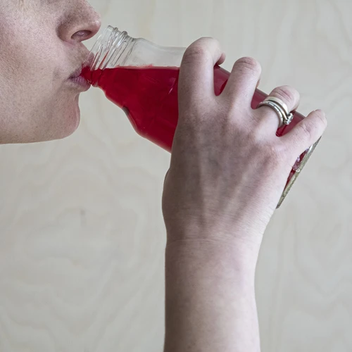 TO-flaska för juice 330 ml med lock fi 43 - 6 st. - 7