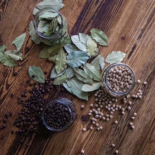 Twist-off burk 500ml "Omvänd Amfora" med svart lock fi 82/6, 6 st. - 12