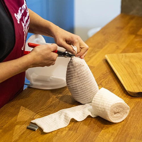 Vitt charkuterinät med måtten 12,5 cm x 5 m, med värmebeständighet upp till 220°C - 5