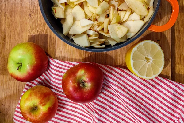 Äppelsmör – bred fruktigt!