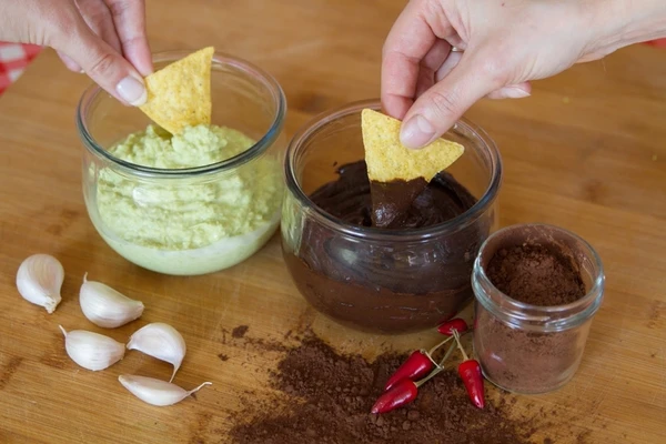 Avokadopålägg i söt och salt variant