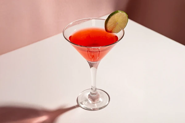 Cosmopolitan – tidlös drink i hemmatappning