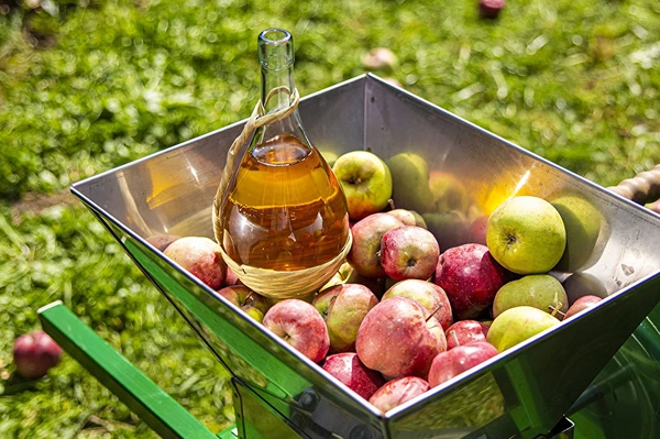 Hemgjord cider