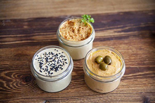 Hummus i olika smakvarianter