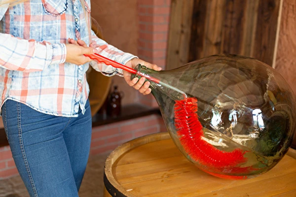 Hur gör man vin steg för steg?