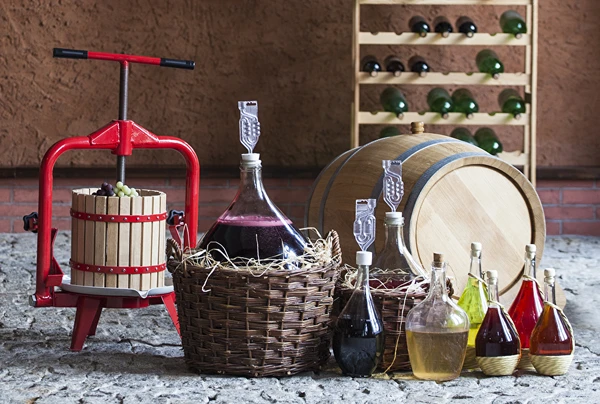 Hur gör man vin steg för steg?