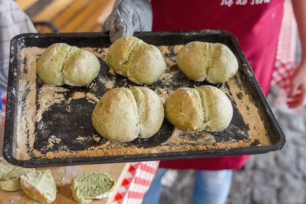 Spenatbröd / spenatfrallor