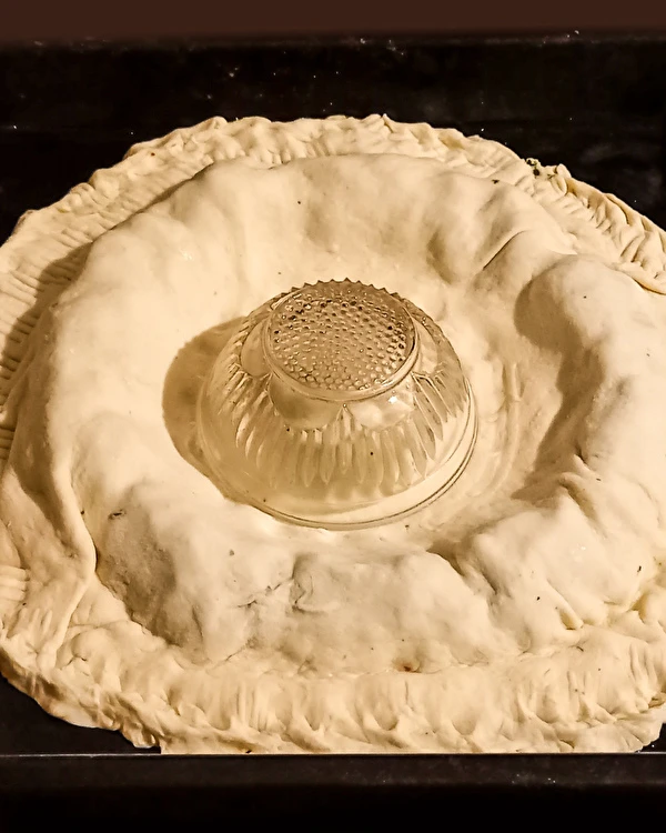 Spenatstjärna av jästdeg