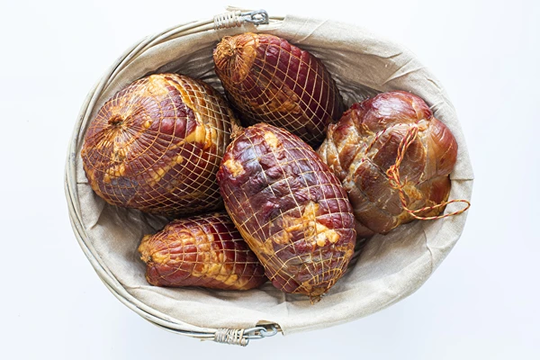 Traditionell rökt skinka