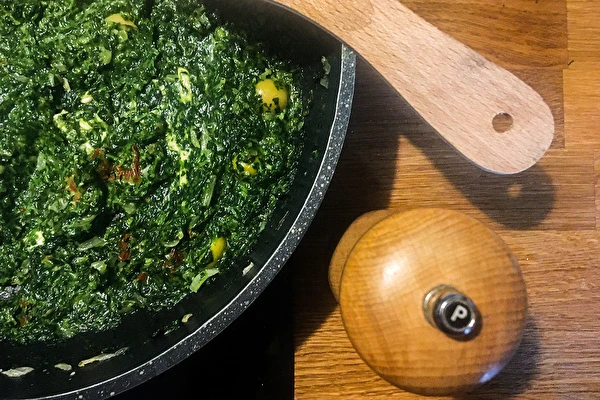 Ugnsbakade piroger med spenat