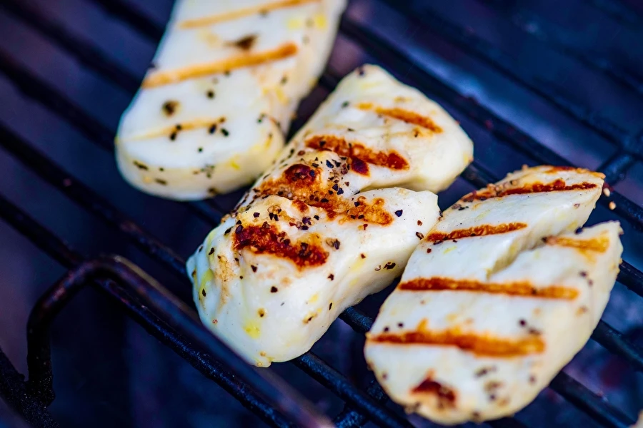 Browin Przepiśnik - Ost av typen halloumi – perfekt för grillen