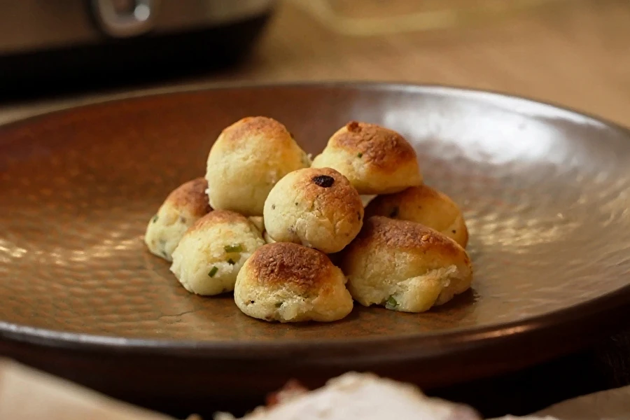 Potatisbollar av potatismos